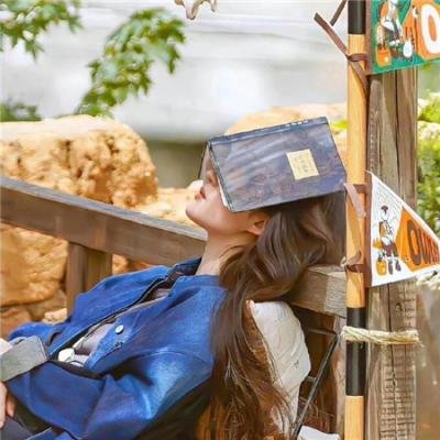 独家爆料：过气明星旧照被扒，品牌连夜解约，三天三夜